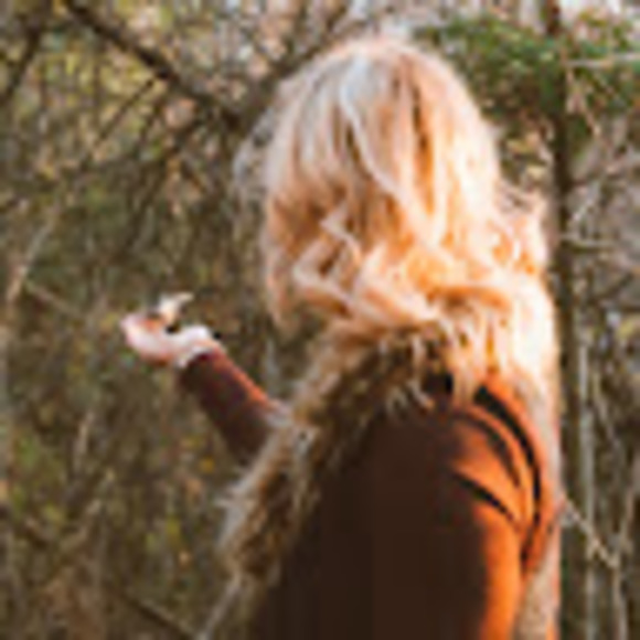 Meet your Posher, Susan - Picture 1 of 1